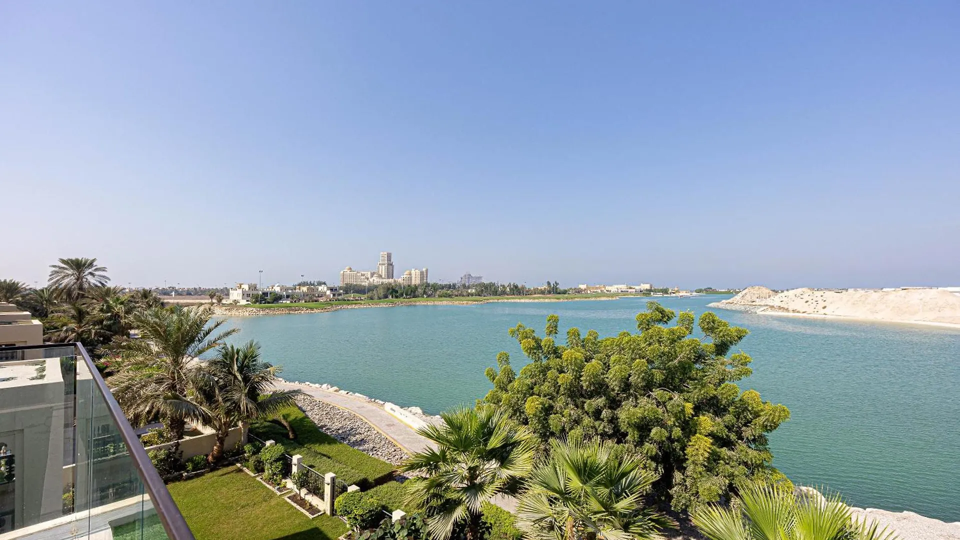 Waterfront Villa At Al Hamra With Swimming Pool Ras al-Khaimah