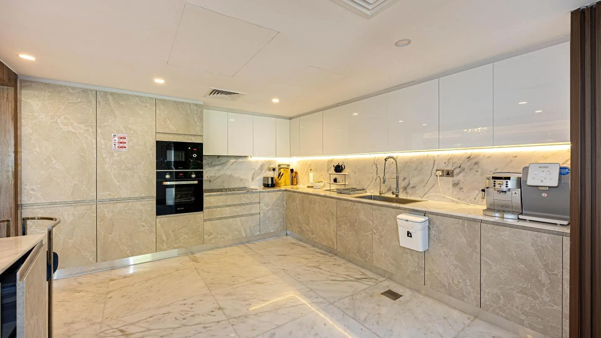 Waterfront Villa At Al Hamra With Swimming Pool Ras al-Khaimah 0*,  United Arab Emirates